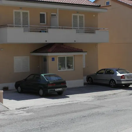 6850b * Makarska
