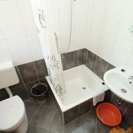 6850b Apartment Makarska