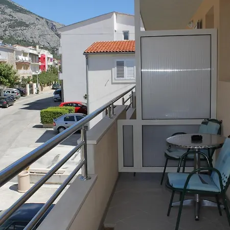 6850b Apartment *