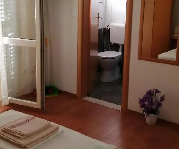 Daire 6850b Makarska